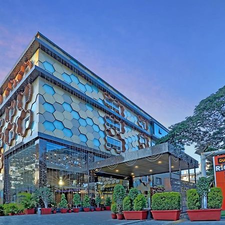 Rio Meridian Hotel Mysuru Zewnętrze zdjęcie
