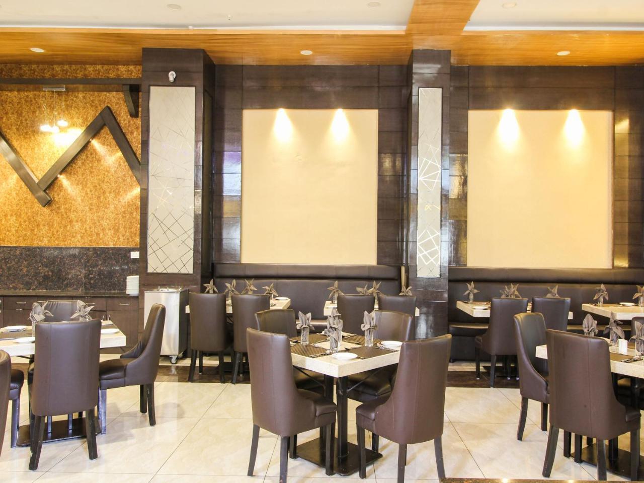 Rio Meridian Hotel Mysuru Zewnętrze zdjęcie