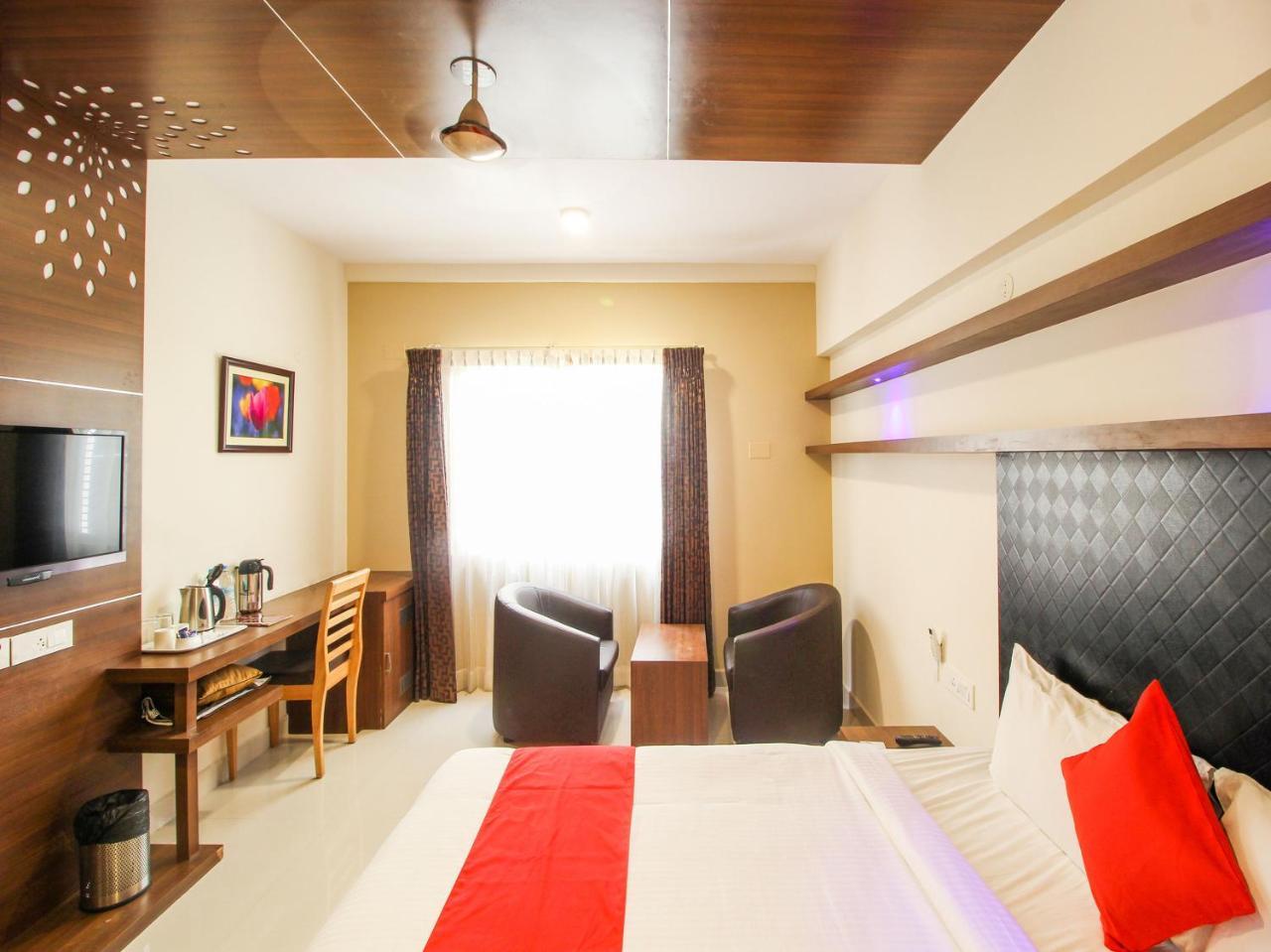 Rio Meridian Hotel Mysuru Zewnętrze zdjęcie