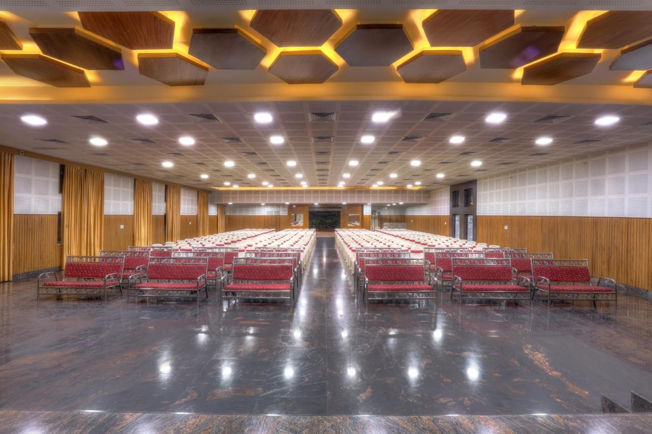 Rio Meridian Hotel Mysuru Zewnętrze zdjęcie